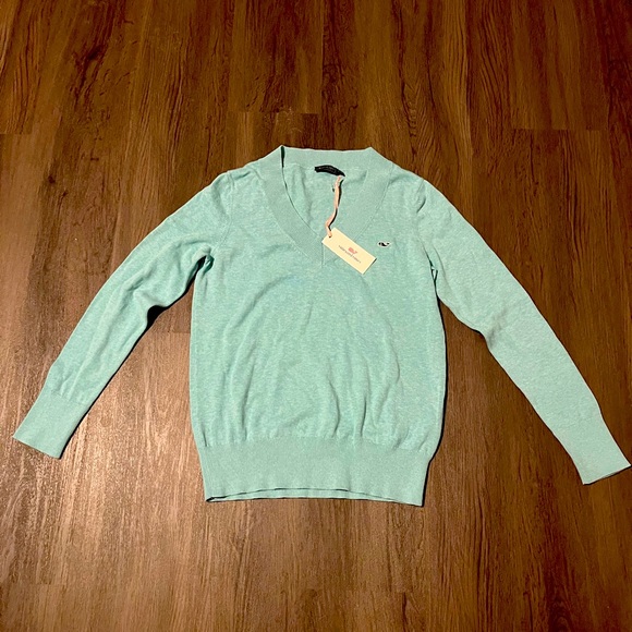 Vineyards Vines V-neck Sweater NWT - Picture 1 of 4